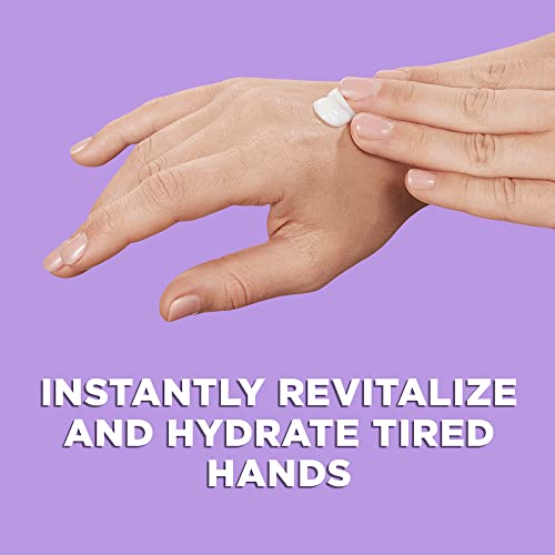 St. Ives Revitalizing Acai Blueberry & Chia Seed Oil Hand Cream (30ml)