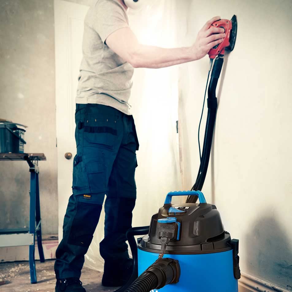 Vacmaster Wet and Dry Vacuum Cleaner with 2-Year Guarantee – Powerful Cleaning Solution