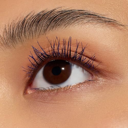 Essence I Love Extreme Blue Crazy Volume Mascara - Ultra Volumizing & Lengthening - 12ml