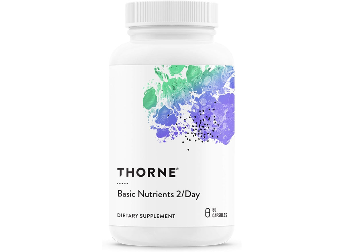 THORNE Basic Nutrients 2/Day - فيتامينات متعددة يومية شاملة ذات توافر حيوي مثالي - تركيبة فيتامينات ومعادن - خالية من الجلوتين ومنتجات الألبان والصويا - 60 كبسولة - 30 وجبة 