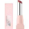 Maybelline بلسم شفاة زيتي لامع (ليفلتر جليز) - بيري هيز | مع حمض الهيالورونيك ومزيج زيوت مرطبة | لمعان وترطيب يدوم ٢٤ ساعة | لون موف بارد شفاف