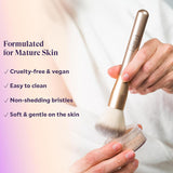 Fièra Cosmetics finishing powder brush: a soft, fluffy brush for flawless makeup application.
