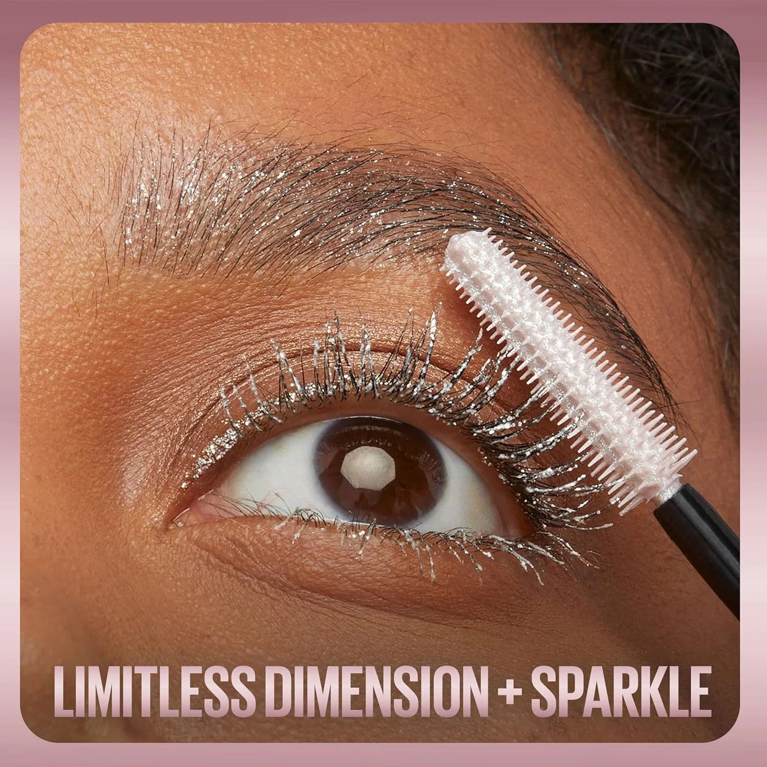 Glitter mascara with diamond effect for lashes and brows.