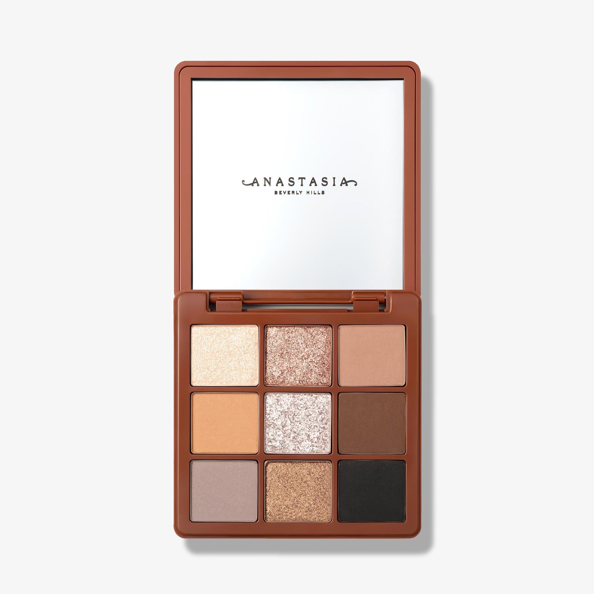 إطلالة ساحرة: الكشف عن لوحة ظلال العيون ABH Sultry